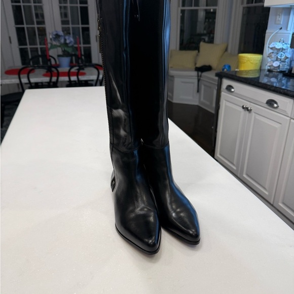 Michael Kors Black Leather Riding Style Boots EUC Worn Once Size 7.5 - Picture 3 of 16